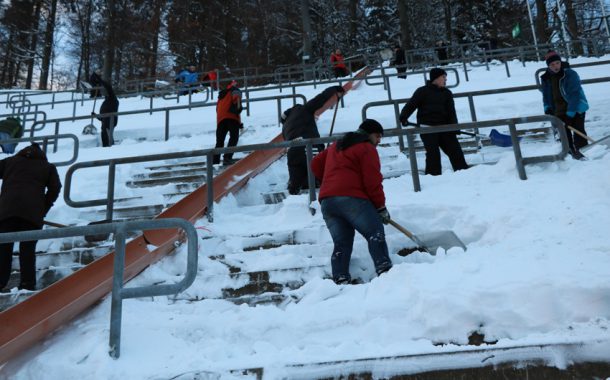 Schneeräumen, die Zweite! Bürgermeister bittet Kollegen um Hilfe Ski-Club Willingen sucht wieder Freiwillige für Helfereinsatz